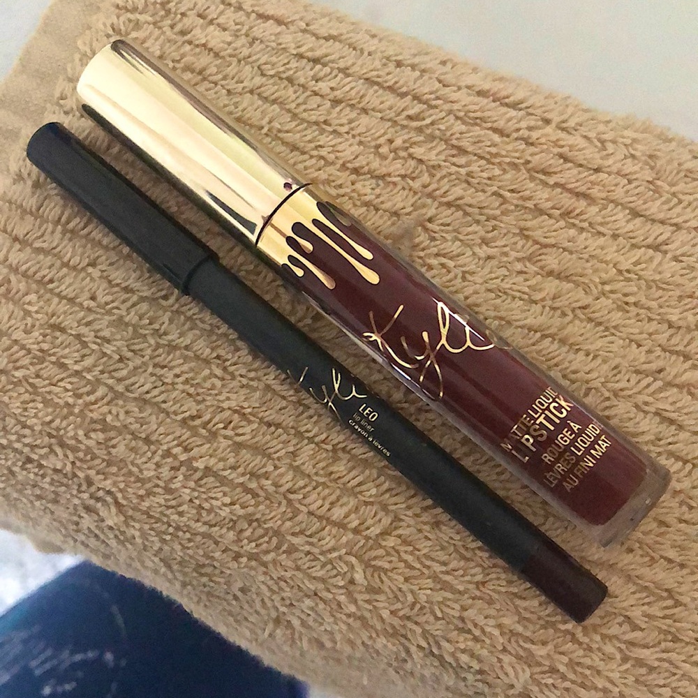 Kylie lip kit “LEO”